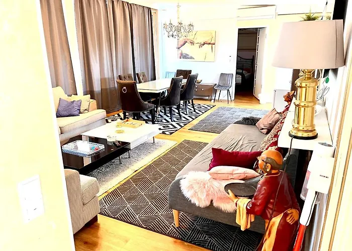 Baynunah Suites Aparthotel